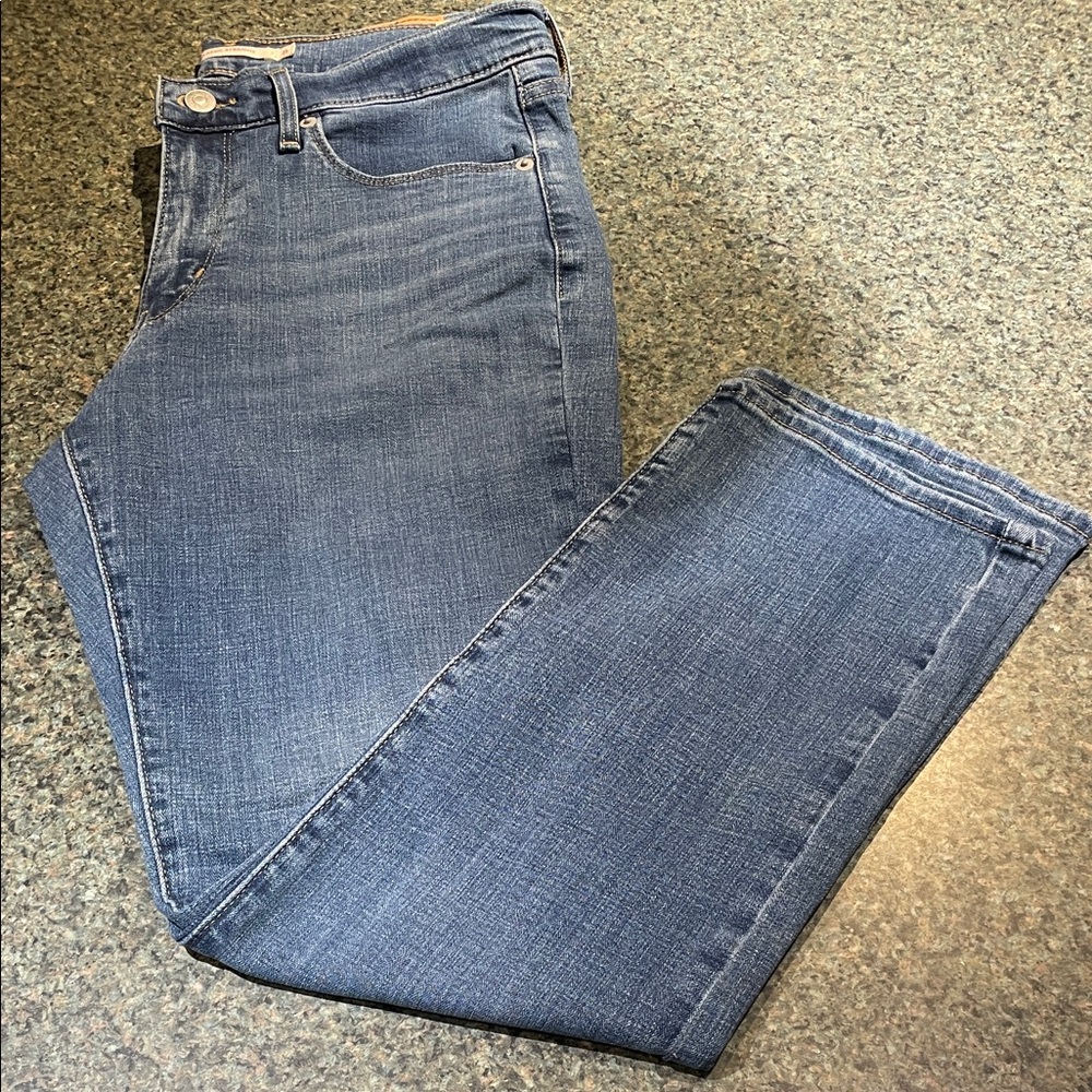 Levi Strauss Classic Straight  Stellar Stretch size 8S Blue Women's Jeans